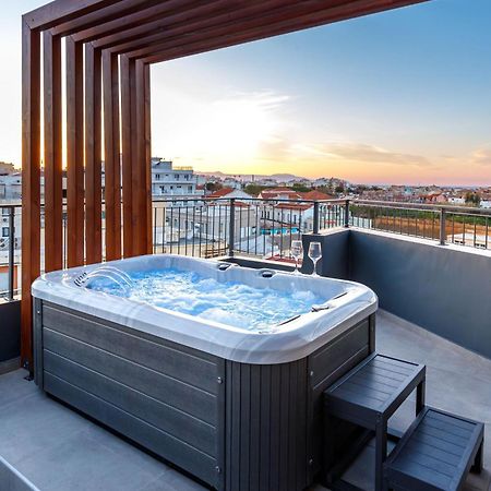 Anele Luxury Suites - Roof Top Jacuzzi La Canée Extérieur photo