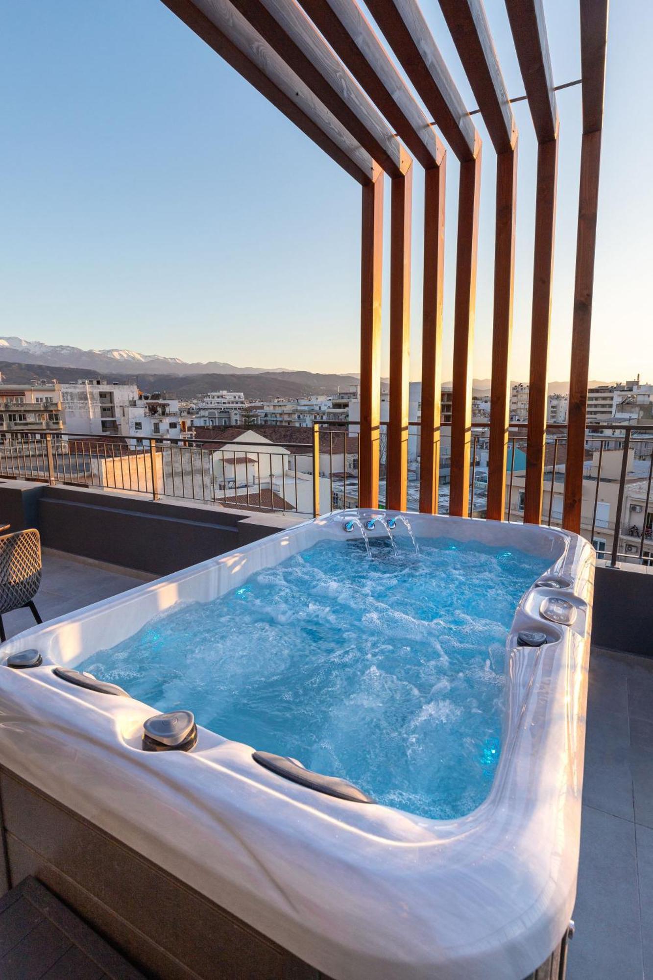 Anele Luxury Suites - Roof Top Jacuzzi La Canée Extérieur photo